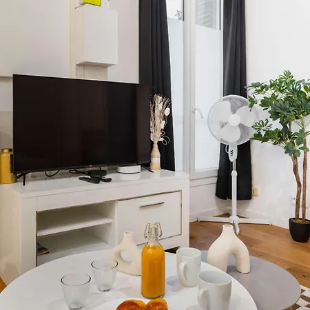 Agreable Et Bien Placee - 18 - 2p Paris