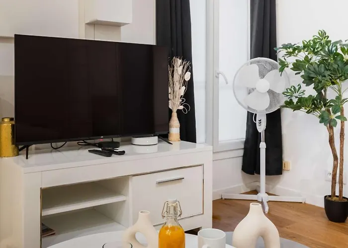 Agreable Et Bien Placee - 18 - 2p Paris